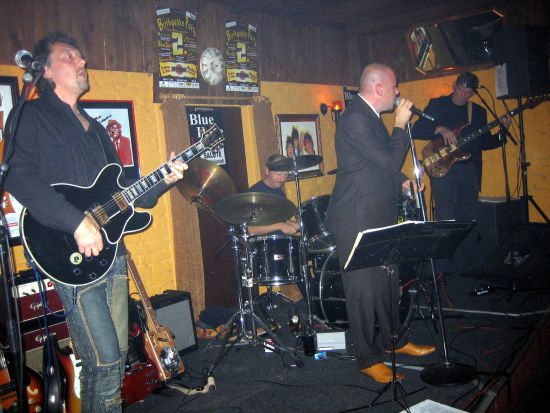 Blue Haze Salute-Club